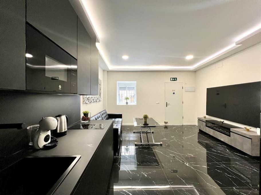 מאלגה Bosco & Private Terrace By Ele Apartments מראה חיצוני תמונה
