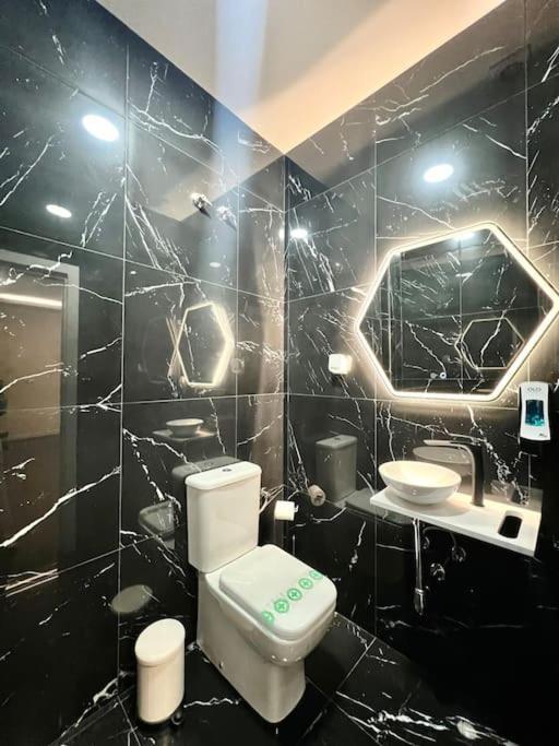 מאלגה Bosco & Private Terrace By Ele Apartments מראה חיצוני תמונה